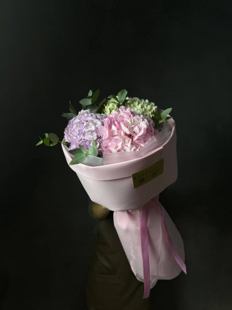 букет с ГОРТЕНЗИЯМИ